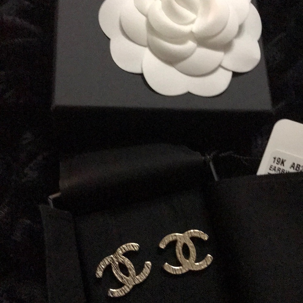Chanel Gold CC Textured Earrings